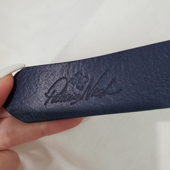 NWT Patricia Nash -Birds Of Paradise Vietri 1.25" Blue/Silver Belt Sz L Leather - Picture 8 of 12